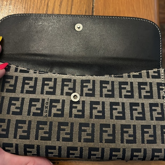 Fendi Zucchino wallet with coin pocket silver hardware 8 card slots - Picture 7 of 7